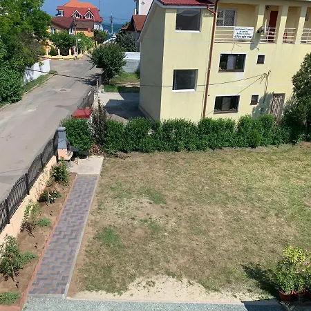 Pensiune Casa Horia *