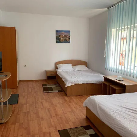 Casa Horia Костинешти