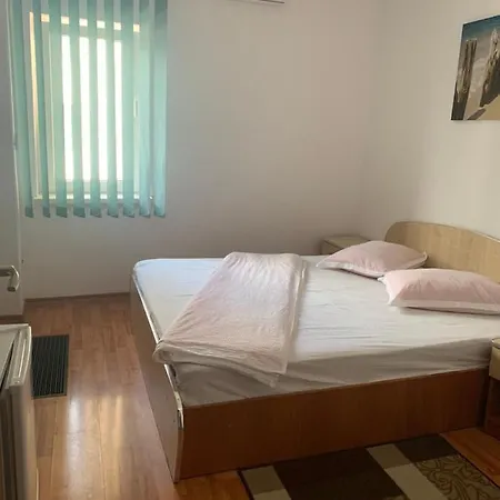 Casa Horia Гостевой дом *